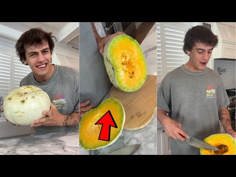 The inside of a WHITE PUMPKIN?? 😳 - #Shorts