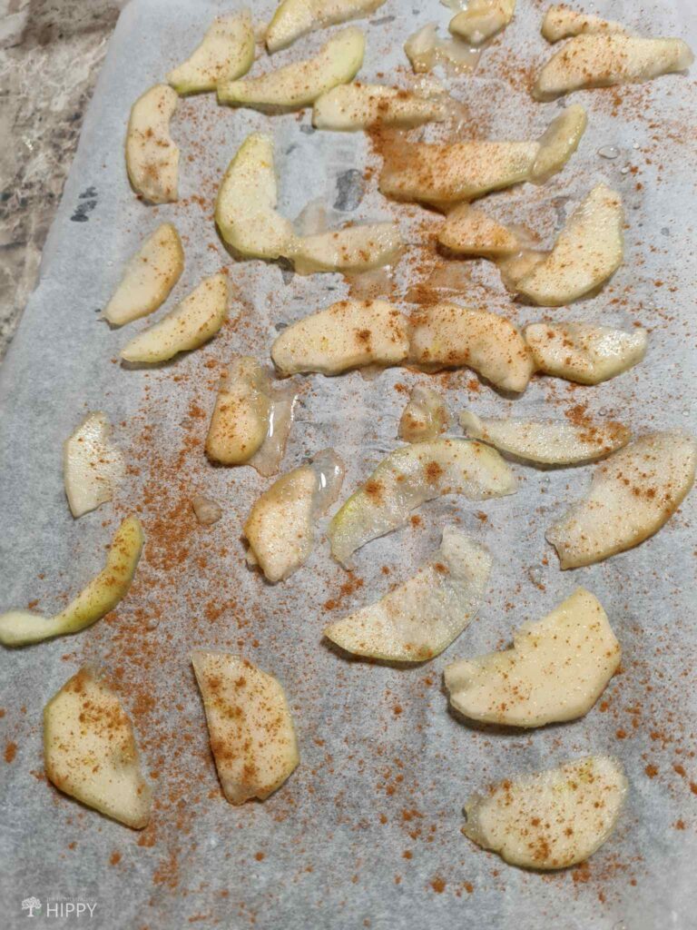 pears sprinkled with cinnamon