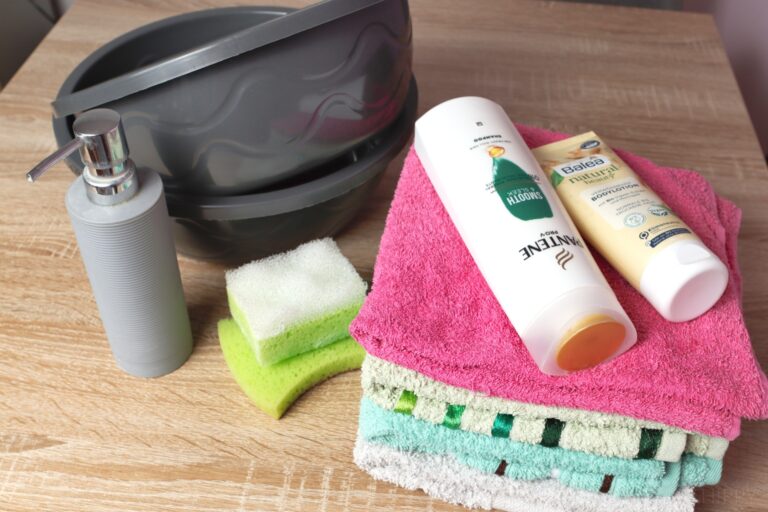 sponge bath supplies: basins, soap, shampoo, sponges, and towels