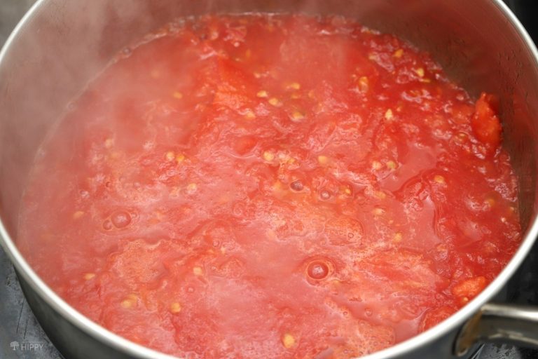 boiling crushed tomatoes